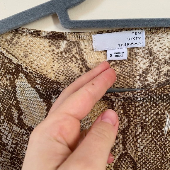 TEN SIXTY SHERMAN SNAKE SKIN SHEAR CROP TOP SIZE SMALL - Picture 2 of 3